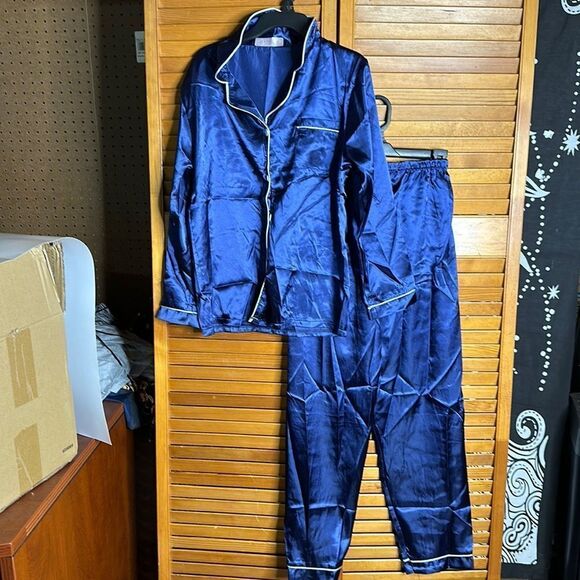 Women's Pajama Outfit Set Blue Size Small NWOT - Picture 1 of 4